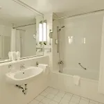 La Strada 4*