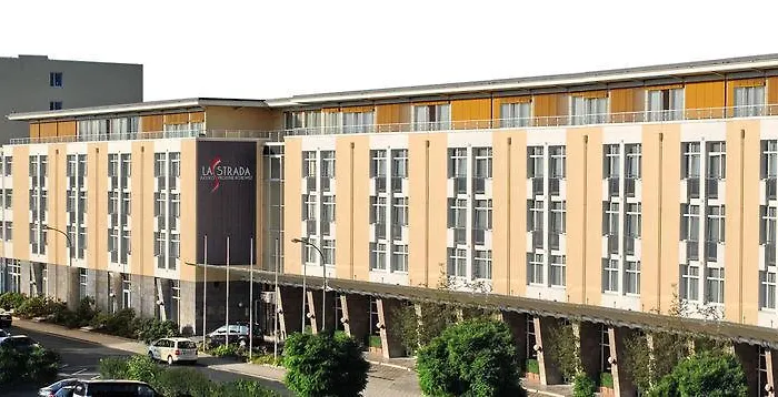 Otel La Strada Kassel